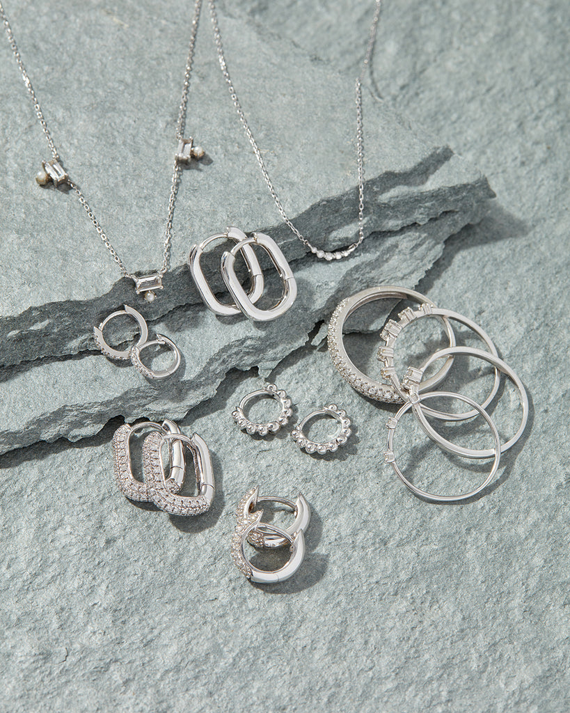 The Chain Link Huggies