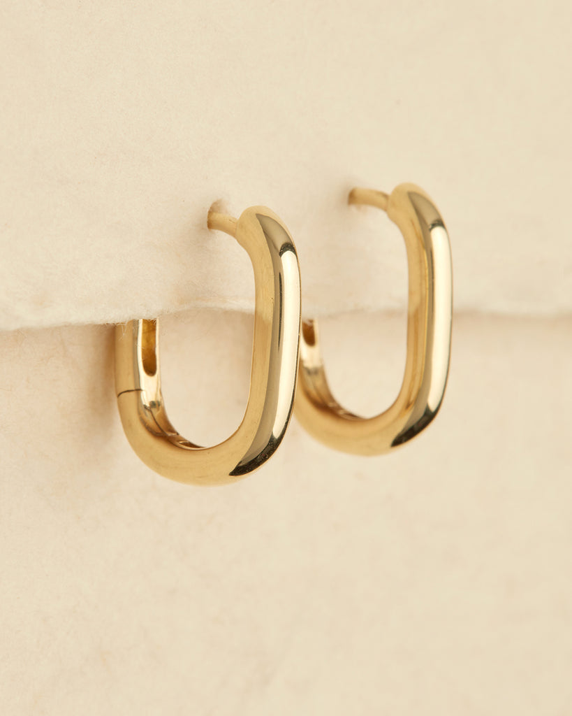 The Chain Link Huggies