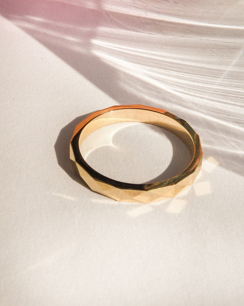 The Diamonte-Facet Band